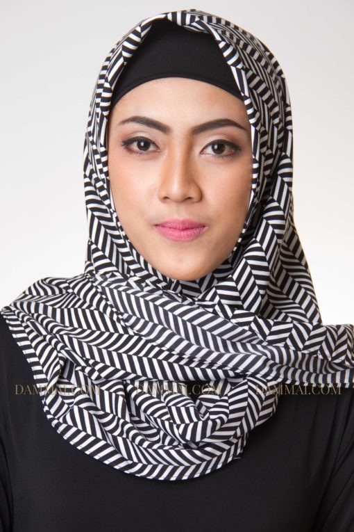 modern stripes hijab segi empat 1601